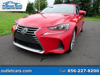 Used 2017 Lexus IS 200t image 1
