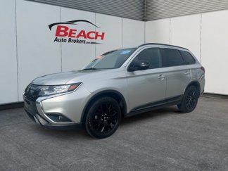Used 2019 Mitsubishi Outlander SE image 1
