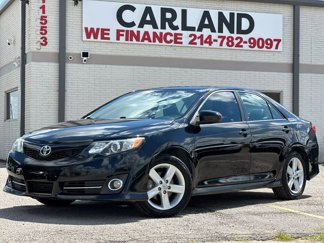 Used 2014 Toyota Camry SE image 1