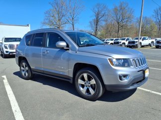 Used 2017 Jeep Compass High Altitude image 1