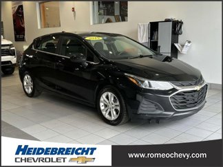 Used 2019 Chevrolet Cruze LT w/ Convenience Package image 1