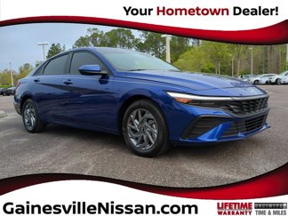 Used 2024 Hyundai Elantra SEL image 1