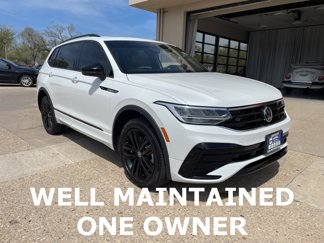 Used 2022 Volkswagen Tiguan SE R-Line image 1