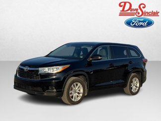 Used 2016 Toyota Highlander LE image 1