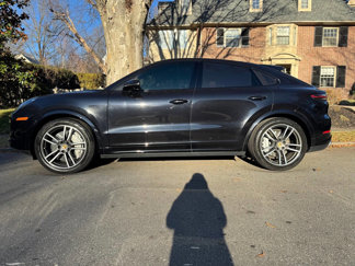 Used 2020 Porsche Cayenne Turbo image 1