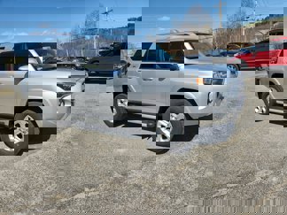 Used 2015 Toyota 4Runner SR5 image 1