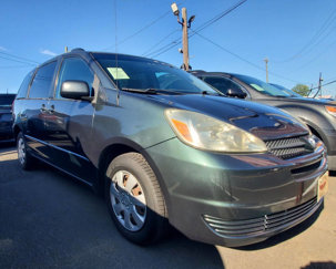 Used 2004 Toyota Sienna LE image 1