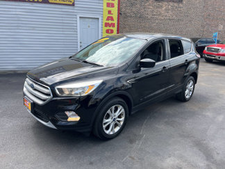 Used 2017 Ford Escape SE w/ SE Cold Weather Package image 1