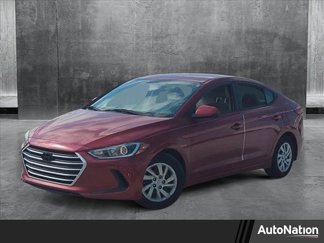 Used 2017 Hyundai Elantra SE image 1