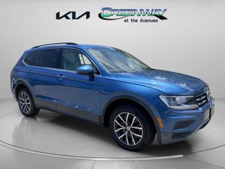 Used 2019 Volkswagen Tiguan SE w/ Panoramic Sunroof Package image 1