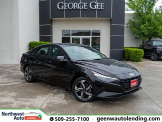 Used 2023 Hyundai Elantra SEL w/ Convenience Package image 1
