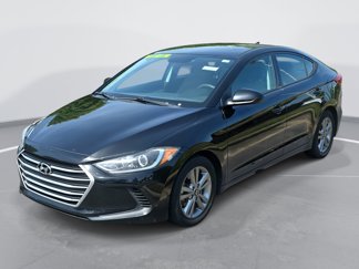 Used 2017 Hyundai Elantra SE image 1