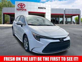 Certified 2024 Toyota Corolla LE image 1