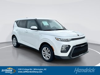 Used 2020 Kia Soul LX image 1