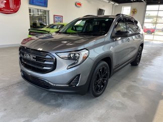 Used 2020 GMC Terrain SLE w/ Driver Convenience Package image 1