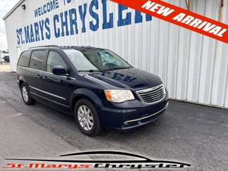Used 2014 Chrysler Town & Country Touring image 1