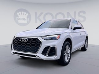 Used 2022 Audi Q5 2.0T Premium w/ Convenience Package image 1