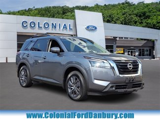 Used 2022 Nissan Pathfinder SV image 1