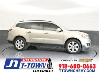 Used 2017 Chevrolet Traverse LT w/ Style and Technology Package image 1