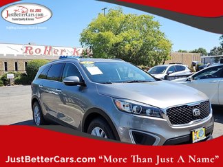 Used 2017 Kia Sorento LX w/ LX Convenience Package image 1