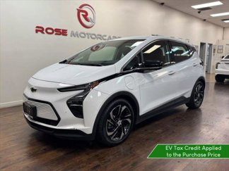 Used 2023 Chevrolet Bolt LT image 1