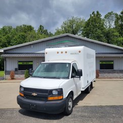 Used 2017 Chevrolet Express 3500 image 1