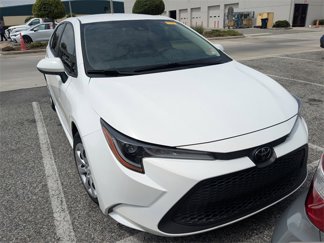 Certified 2022 Toyota Corolla LE image 1