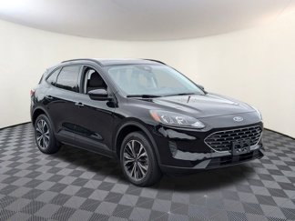 Used 2022 Ford Escape SE w/ SE Sport Appearance Package image 1