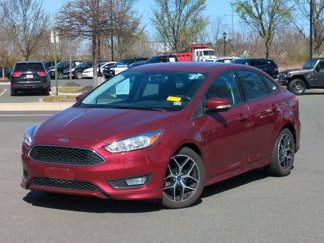 Used 2016 Ford Focus SE w/ SE Sport Package image 1