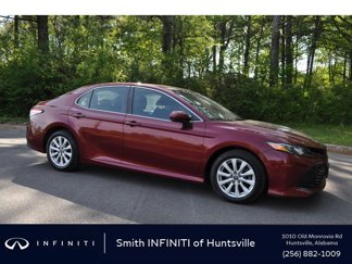 Used 2020 Toyota Camry LE image 1