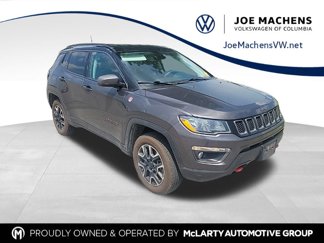 Used 2019 Jeep Compass Trailhawk image 1