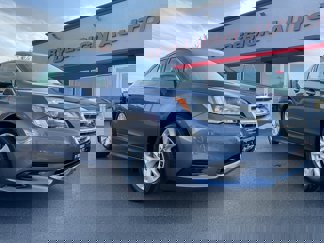 Used 2016 Subaru Legacy 2.5i Premium w/ Moonroof Package image 1