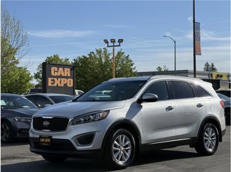 Used 2016 Kia Sorento LX w/ LX Convenience Package image 1