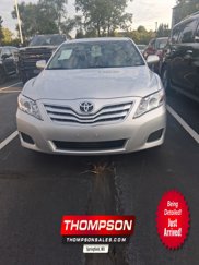 Used 2010 Toyota Camry LE image 1