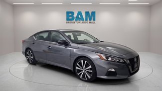 Used 2022 Nissan Altima 2.5 SR image 1
