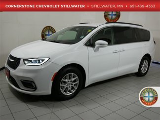 Used 2022 Chrysler Pacifica Touring-L image 1