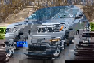 Used 2020 Jeep Compass Latitude w/ Cold Weather Group image 1