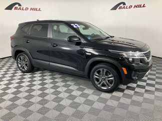 Used 2022 Kia Seltos LX image 1