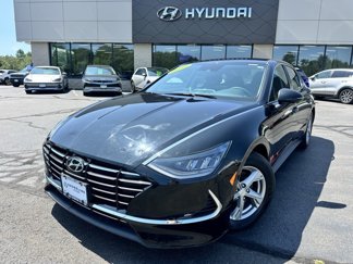 Used 2022 Hyundai Sonata SE image 1