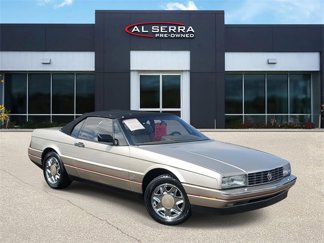 Used 1992 Cadillac Allante image 1