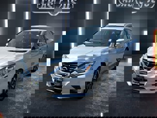 Used 2017 Nissan Altima 2.5 SV image 1