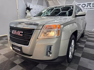 Used 2015 GMC Terrain SLE image 1