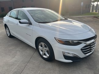 Used 2024 Chevrolet Malibu LT image 1