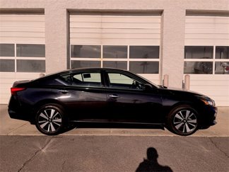 Used 2022 Nissan Altima 2.5 SL image 1