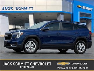 Used 2022 GMC Terrain SLE w/ Driver Convenience Package image 1