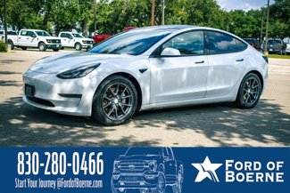 Used 2021 Tesla Model 3 Standard Range Plus image 1