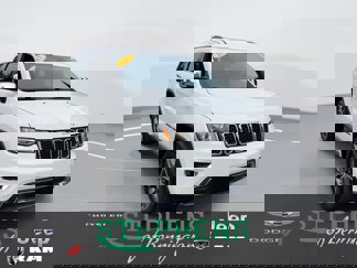 Used 2017 Jeep Grand Cherokee Limited image 1
