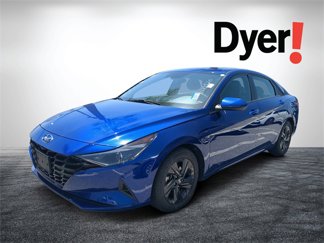 Used 2023 Hyundai Elantra SEL image 1