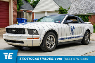 Used 2005 Ford Mustang Deluxe Convertible image 1