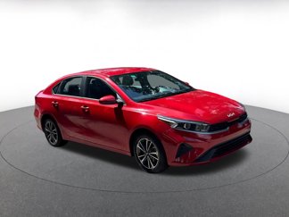 Used 2023 Kia Forte LXS image 1